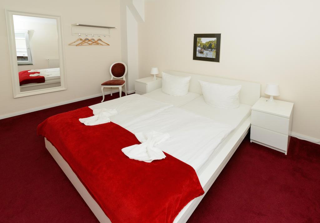 City Hotel-Pension Brandenburg Brandenburg  ห้อง รูปภาพ